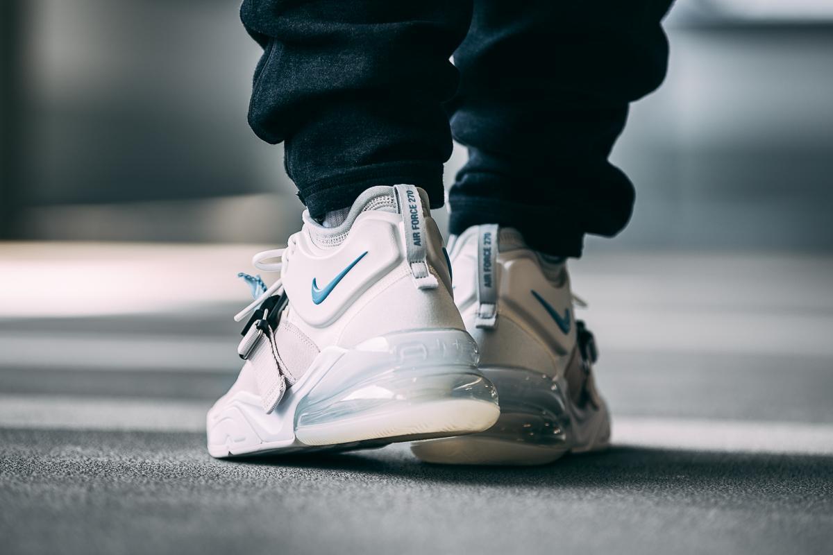 Nike air force 270 pure platinum hotsell